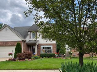 39691 Dorchester Cir, Canton, MI 48188