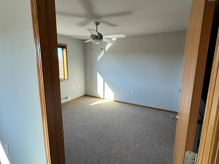 Fairhaven Court Apartments — Photo 29
