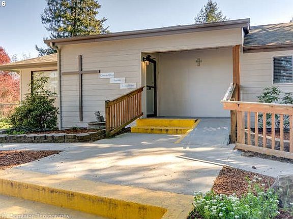 3rd image of 15507 NE 34th St
