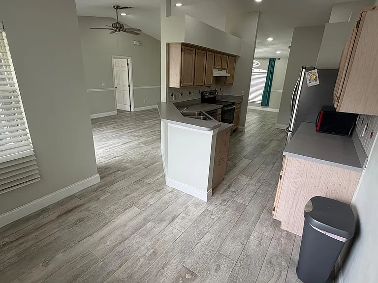 10132 Cypress Glen Pl — Photo 17