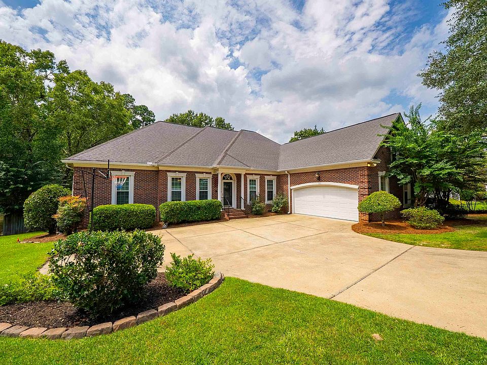 1st image of 211 Rolling Creek Cir