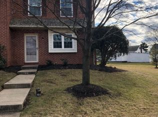 606 Village Green Dr, Gilbertsville, PA 19525