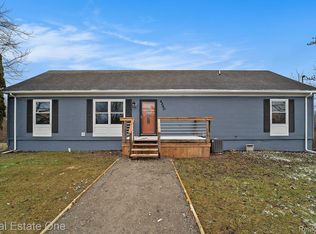 4240 E Commerce Rd, Commerce Township, MI 48382