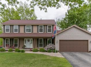 4540 Coventry Ln NE, Cedar Rapids, IA 52402