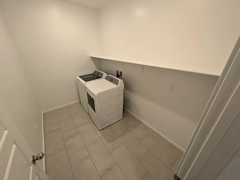 3339 Dancing Waters St — Photo 26
