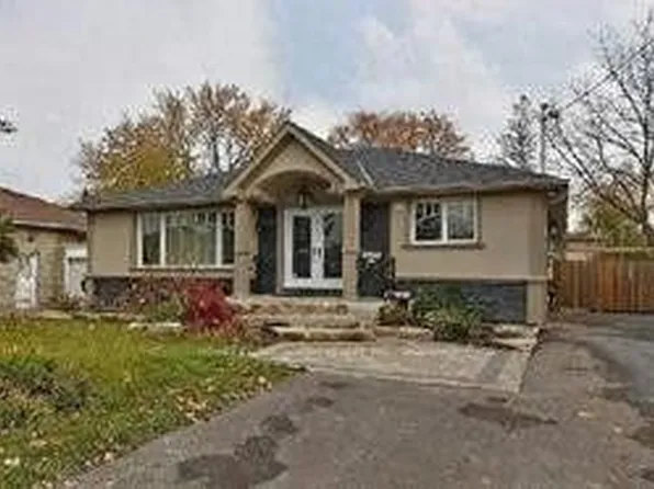 3 Burke St #Basement, Toronto, ON M2M 1V1