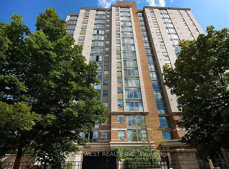 200 Burnhamthorpe Rd E #1606