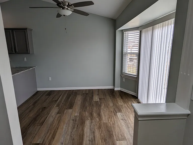 27223 Sparrow Ct — Photo 4