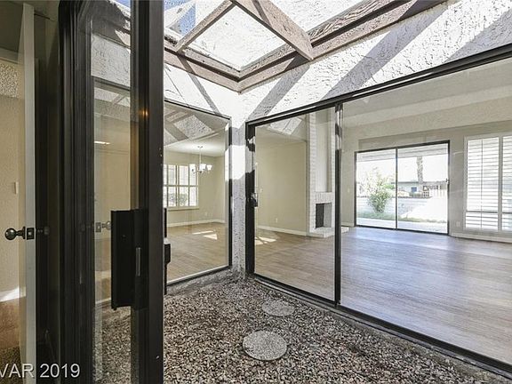 4th image of 2578 La Fortuna Ave
