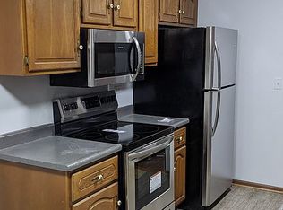 231 Stanhope Dr UNIT A, Willowbrook, IL 60527