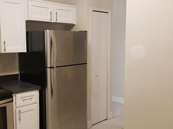 4th image of 410 Sunvista Ct