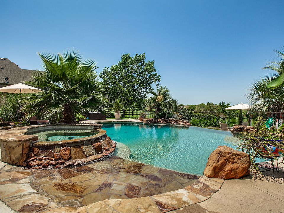 2nd image of 1309 Meredith Creek Ln