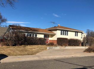 1400 3rd St, Sutherland, NE 69165