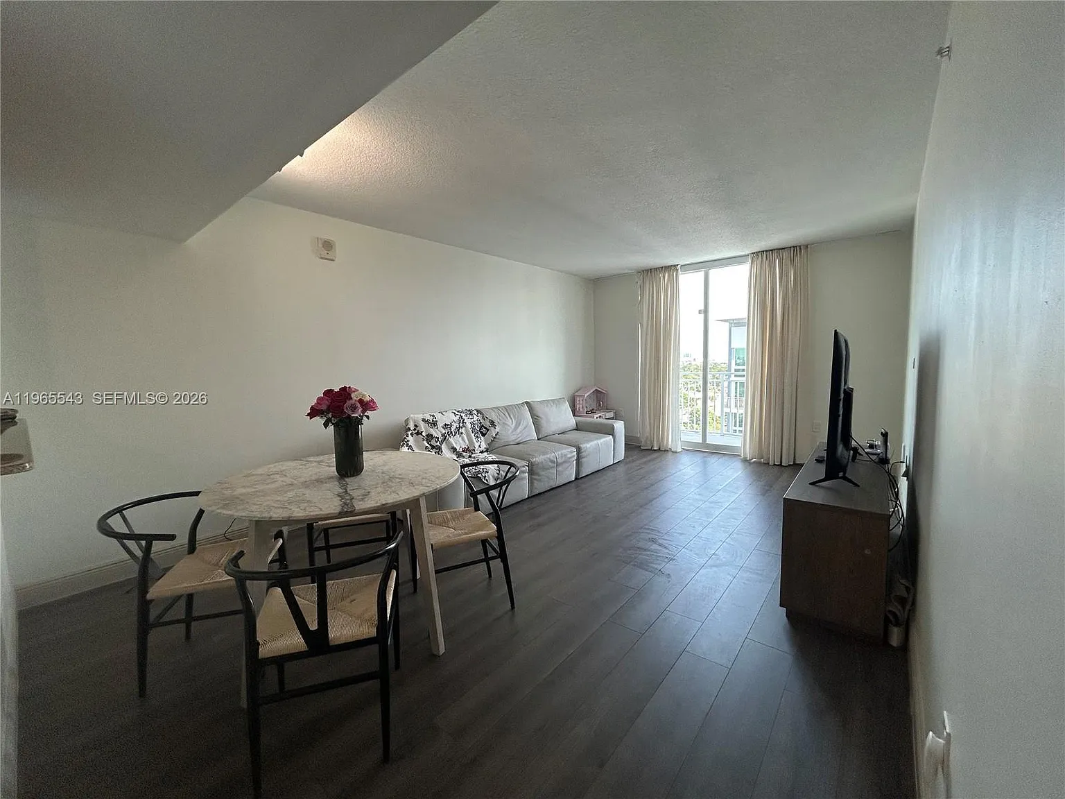 Douglas Place Condo — Photo 4