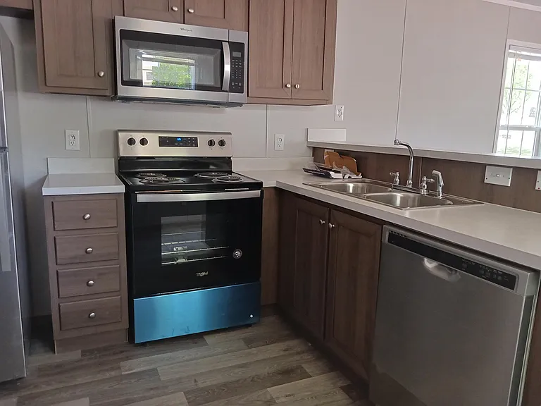 111 Orchid Dr #111 — Photo 1