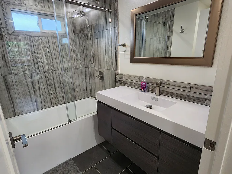 10038 6th Ave SW #1 — Photo 11