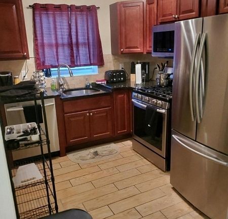 3rd image of 230 Martin Luther King Blvd #1