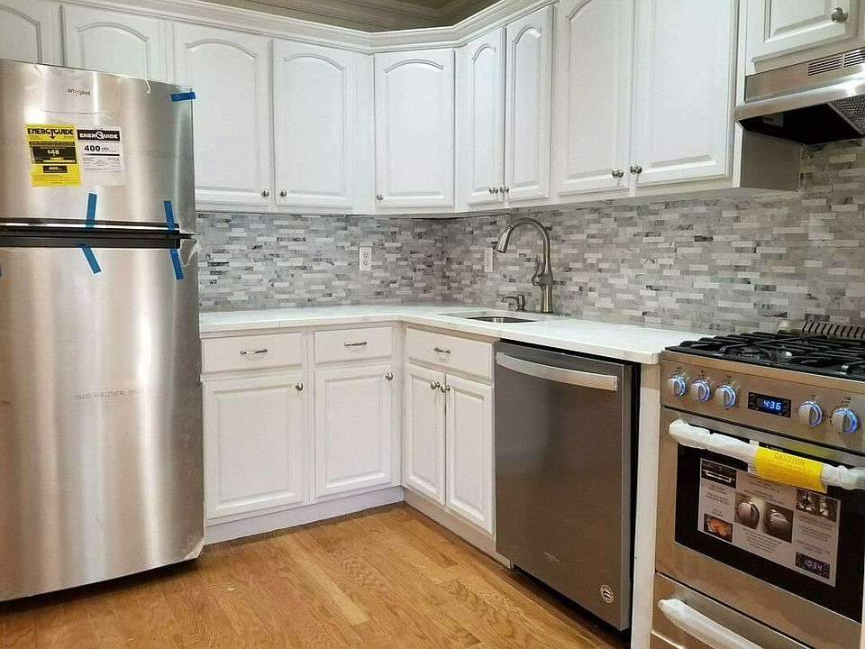 1st image of 54 Underhill Ave #1