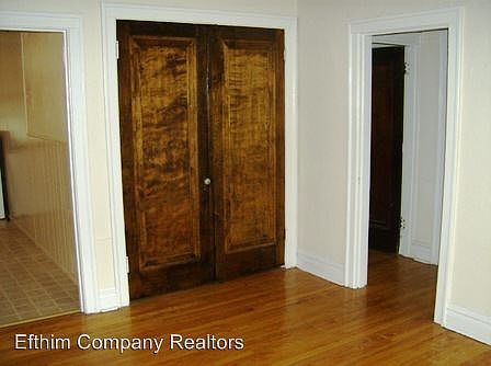 3rd image of 1264 Hawthorne Pl APT C