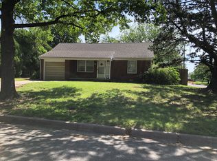 892 S Lexington Rd, Wichita, KS 67218