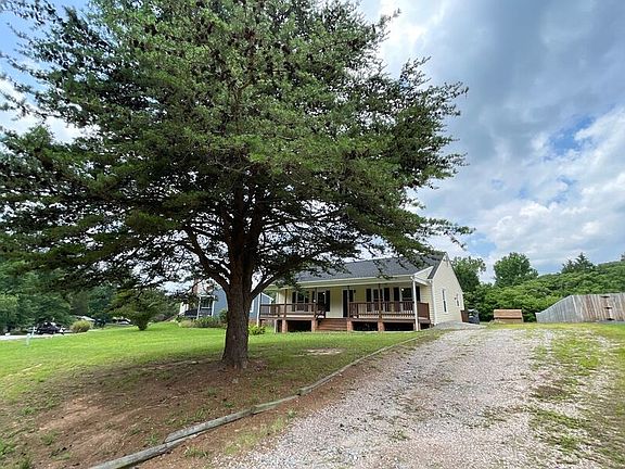 3rd image of 6274 Banshire Dr