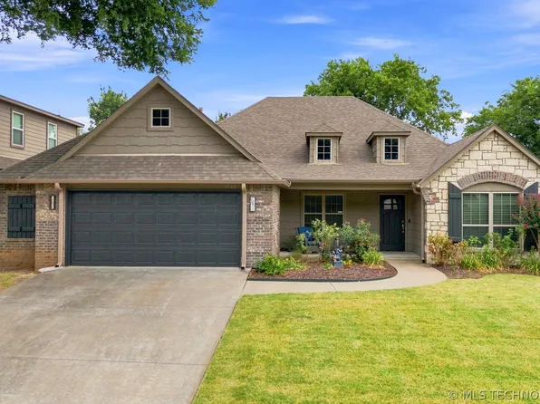 1808 E Jacksonville St, Broken Arrow, OK 74012