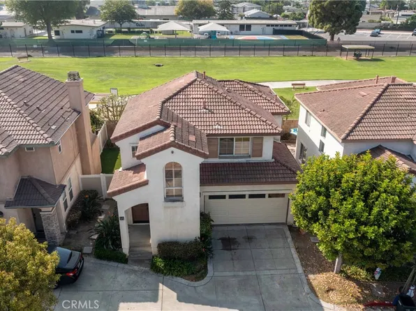 35 Juniper Ct, Stanton, CA 90680