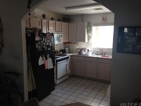 2nd image of 2408 E Parkside Dr