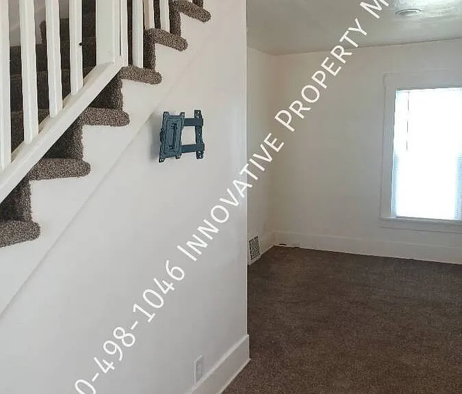 3012 S Grand Traverse St — Photo 5