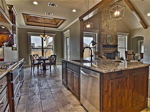 4th image of 7311 Harvest Hill Dr