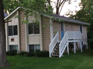 1017 James St, Wauconda, IL