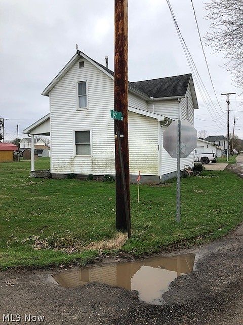 2nd image of 10240 Steele St