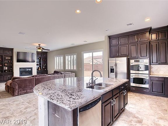 5th image of 9833 Cliff Park St