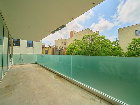 4th image of 329 Pleasant Ave Unit 2A
