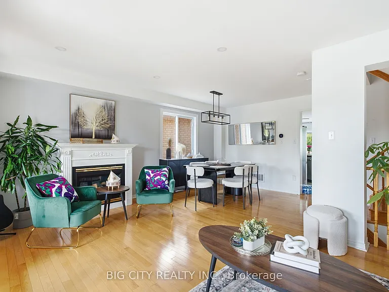 7395 Banffshire Ct #MAIN UPPER — Photo 11