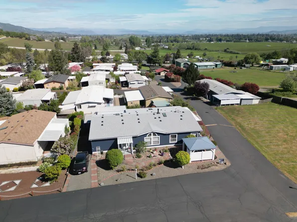 3955 S Stage Rd APT 93, Medford, OR 97501