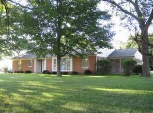 826 Pines Rd, Oregon, IL 61061