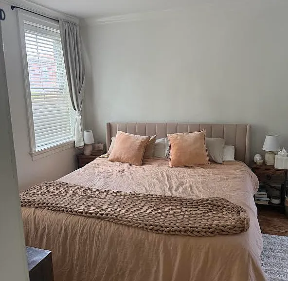 114 E Barnard St — Photo 11