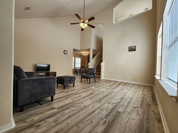 4th image of 2651 Kiplands Way Dr