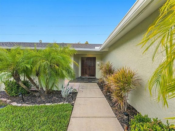 5th image of 1846 DEL ROBLES DRIVE
