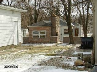 6575 Lanman Dr, Waterford, MI 48329