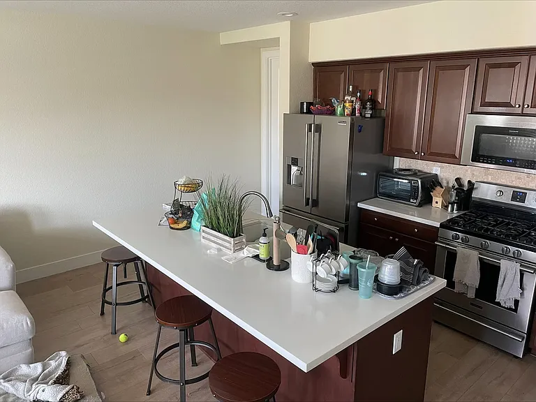 964 Kaneko Ln — Photo 5