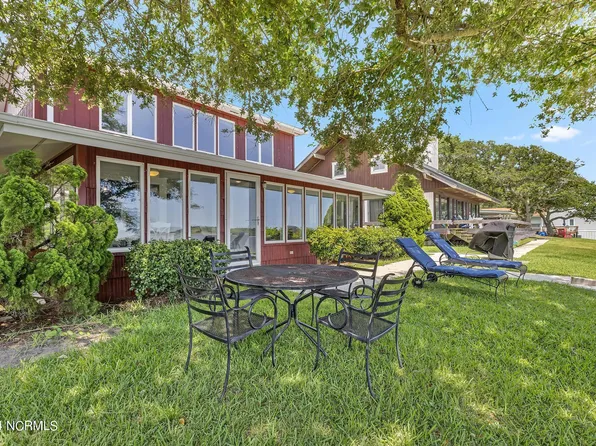 419 S Elm Street, Swansboro, NC 28584