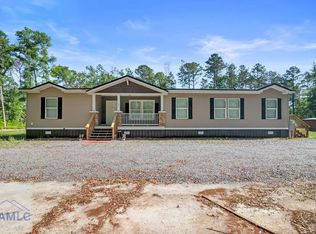 271 Riverside Dr, Jesup, GA 31545
