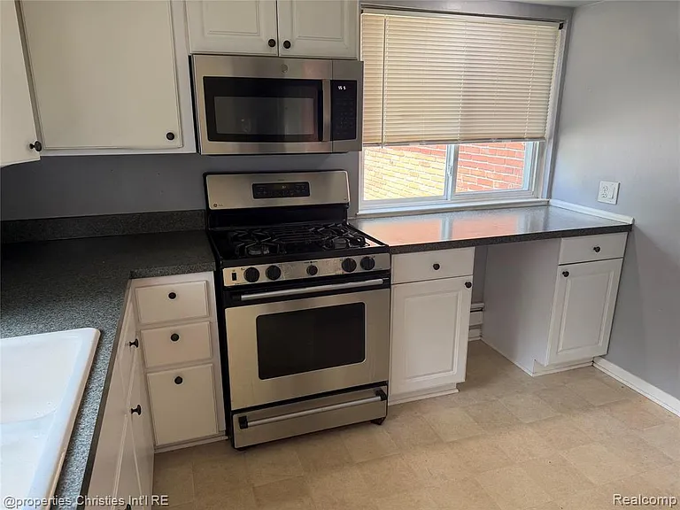 16982 Dunblaine Ave — Photo 9