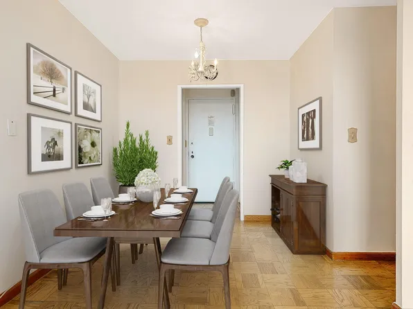 70-25 Yellowstone Boulevard image 1 of 27