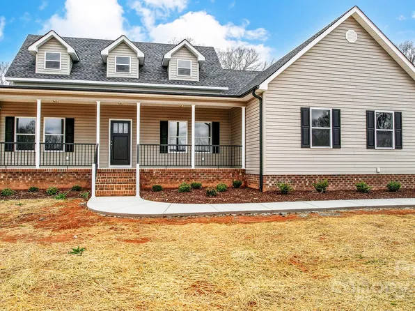 751 White Jenkins Rd, Bessemer City, NC 28016
