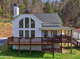 310 Early Branch Rd, Rogersville, TN 37857