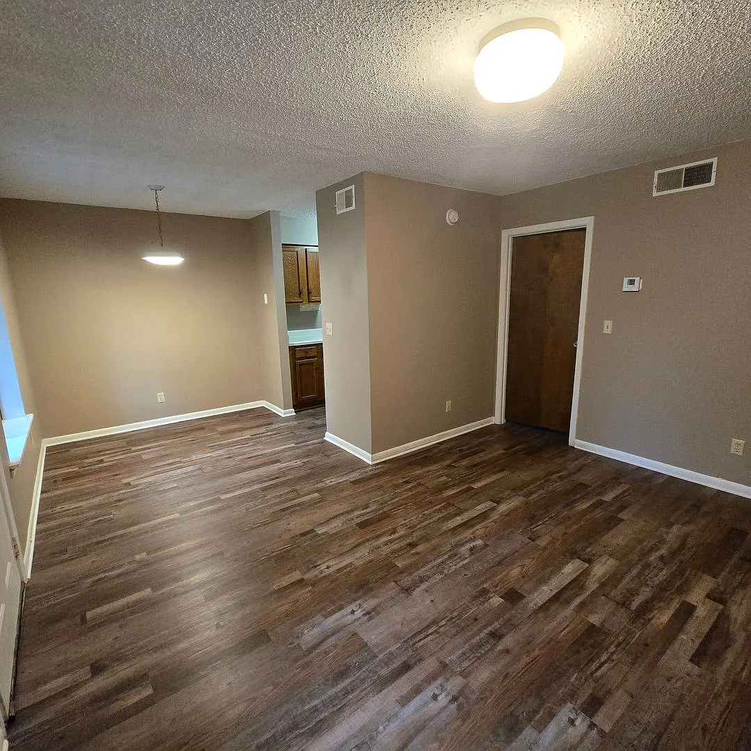 Remodeled AND Affordable Heber Springs Apartments. — Photo 3