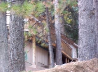 31516 Circle View Dr, Running Springs, CA 92382